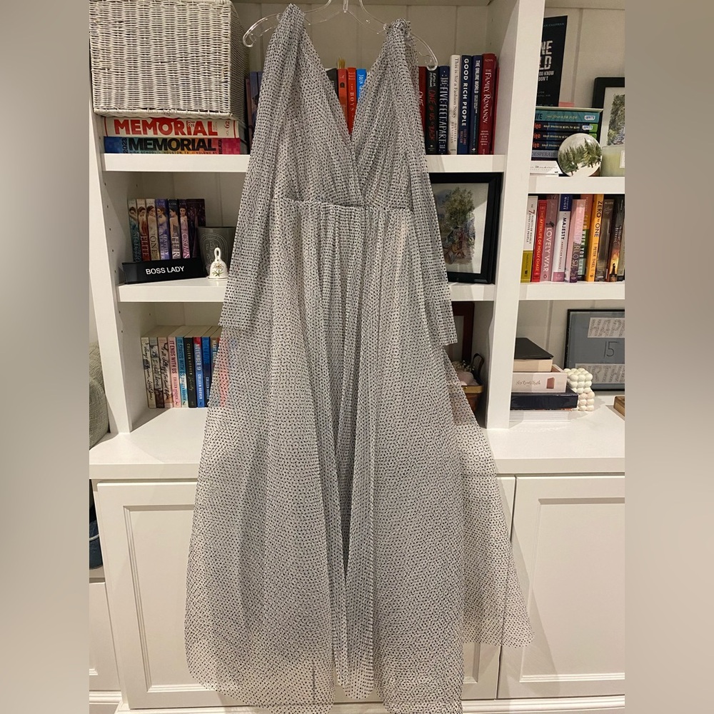 Monique Lhuillier NWT gown